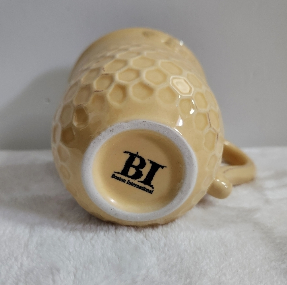Boston International Bee Honeycomb Yellow Distressed Ceramic Cup Mug 14 Oz - Picture 8 of 10
